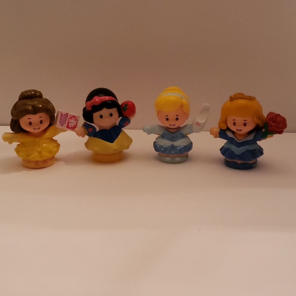 Set of disney princess little people Fisher price